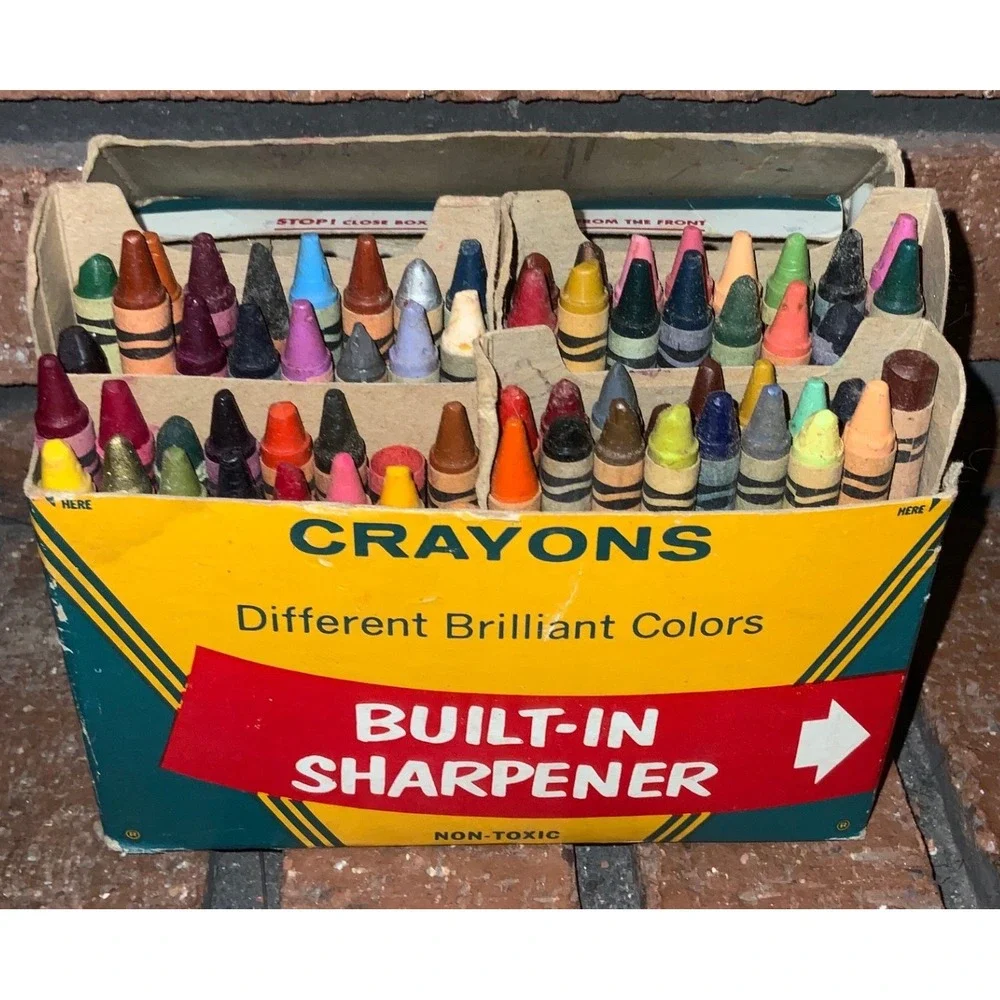 Vintage Crayola Crayons BINNEY & SMITH NO. 64 Box‎ BUILT IN SHARPENER